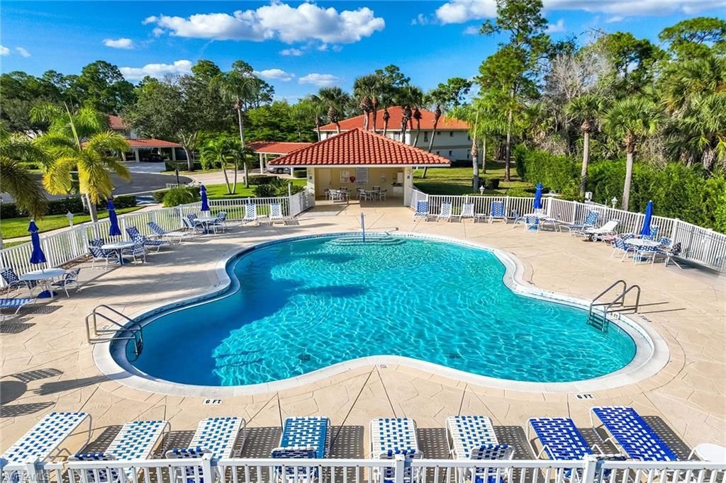 640 Luisa Ln, Unit 804-4, Naples, FL 34104 Photo