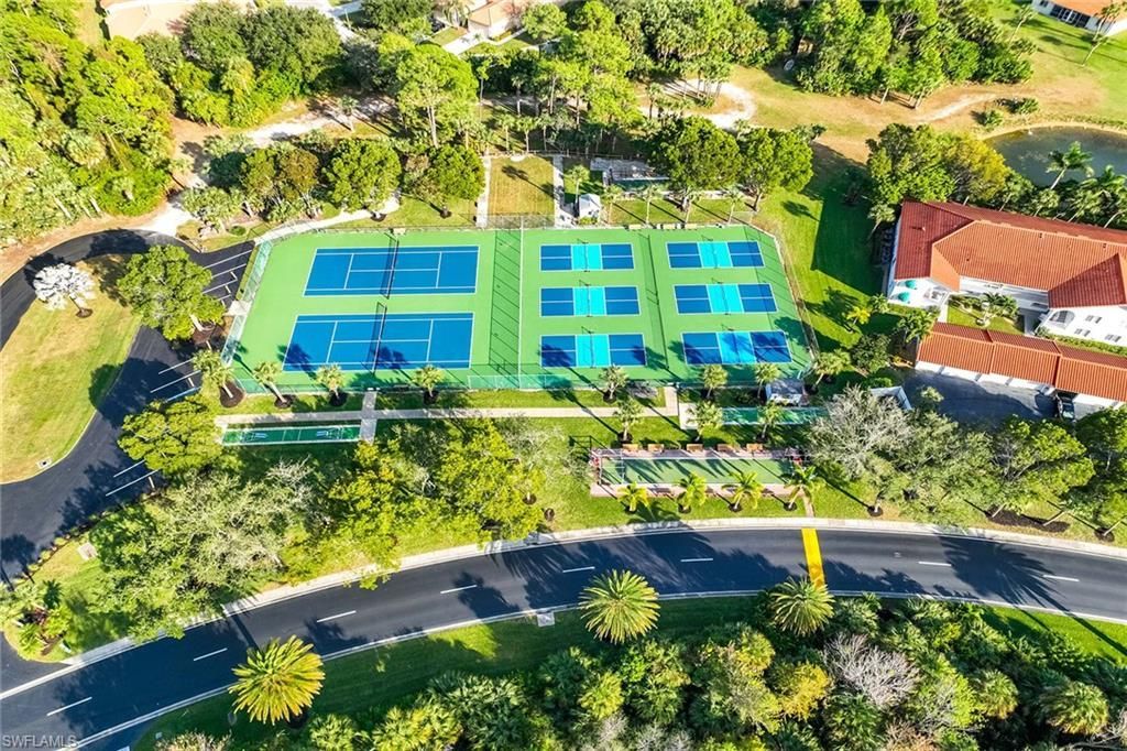 640 Luisa Ln, Unit 804-4, Naples, FL 34104 Photo