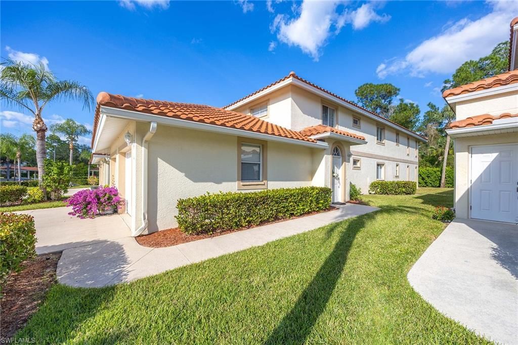 640 Luisa Ln, Unit 804-4, Naples, FL 34104 Photo