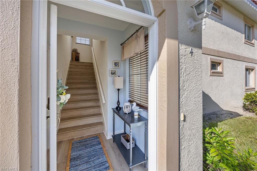 640 Luisa Ln, Unit 804-4, Naples, FL 34104 Photo