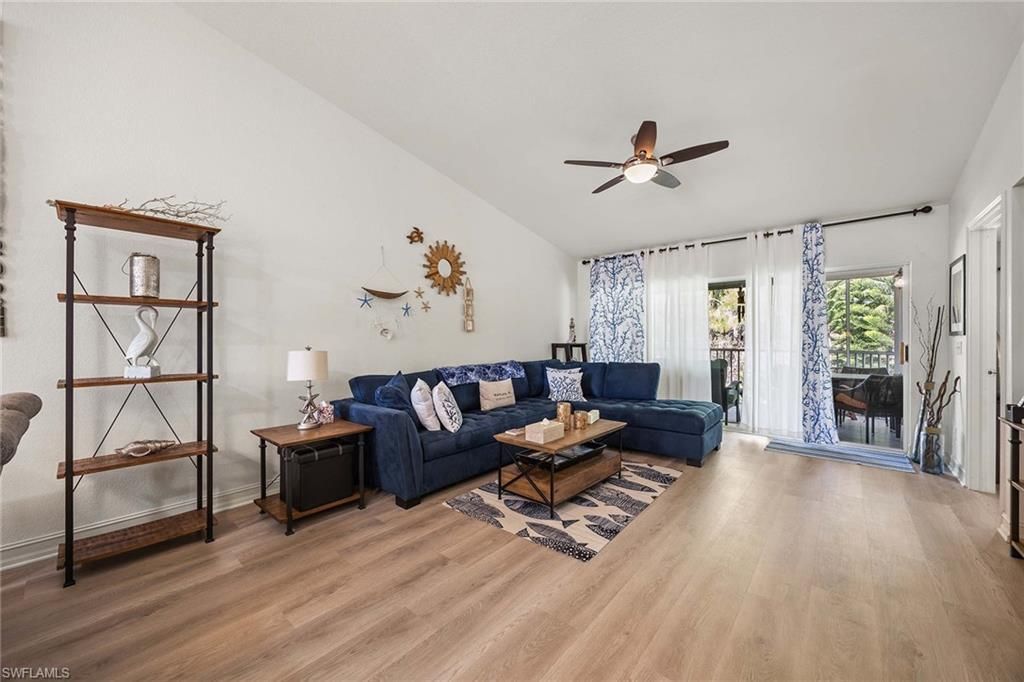 640 Luisa Ln, Unit 804-4, Naples, FL 34104 Photo
