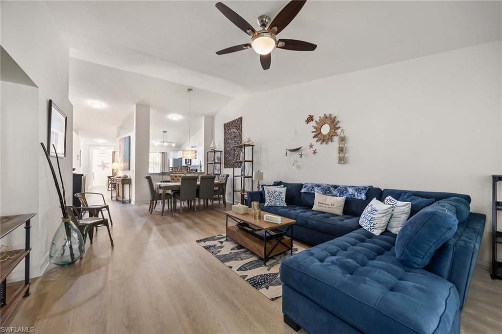 640 Luisa Ln, Unit 804-4, Naples, FL 34104 Photo