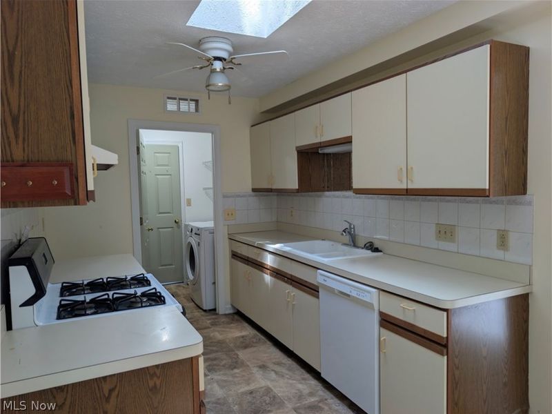 3352 Brookside Lane, Cuyahoga Falls, OH 44223 Photo 5