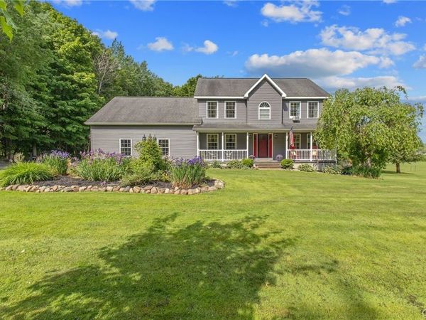 41 Donovan Drive , Oswego, NY 13126