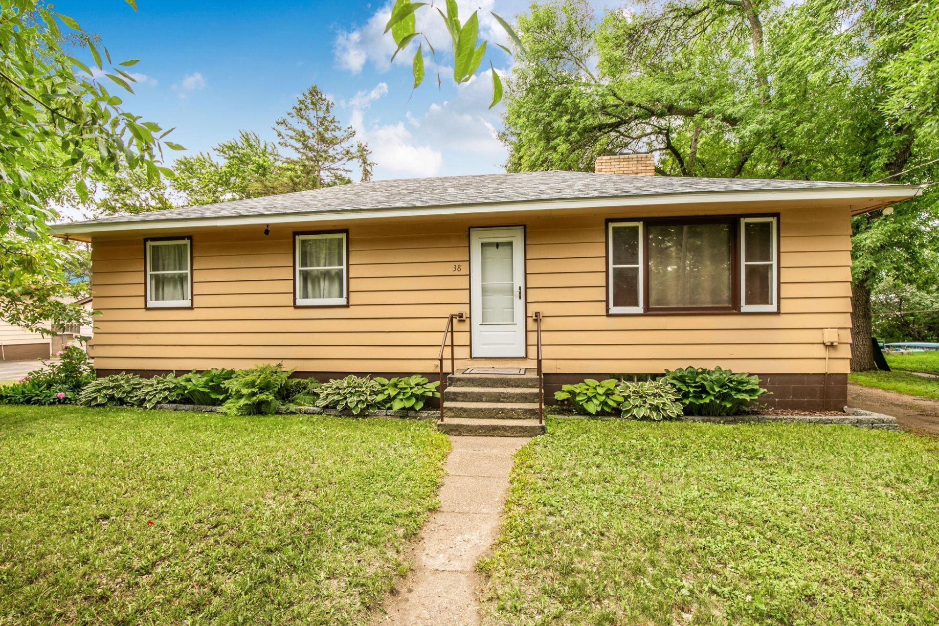 38 1st Street N, Waite Park, MN 56387