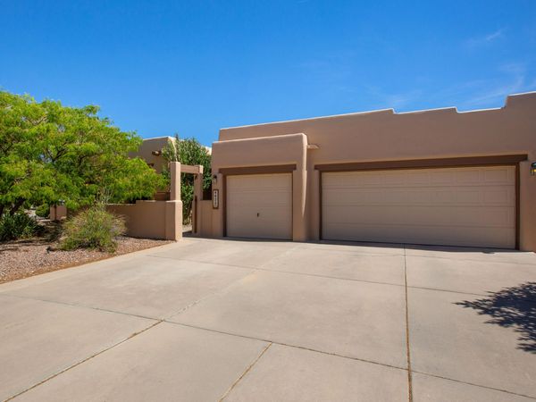 4420 Campo De Maiz Road NW, Albuquerque, NM 87114