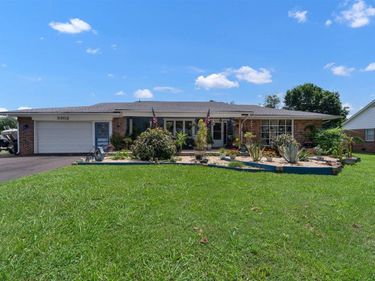 3302 Smallhouse Road, Bowling Green, KY 42104