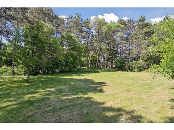 920 Krattley Lane, Hudson, WI 54016