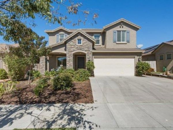 1634 Santana Ranch Drive , Hollister, CA 95023