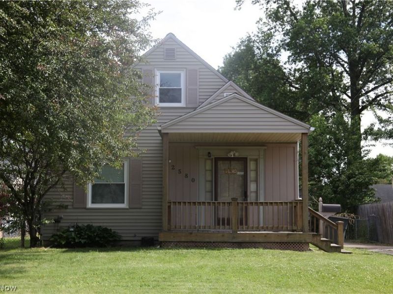2580 E 37th Street, Lorain, OH 44055 Photo 2