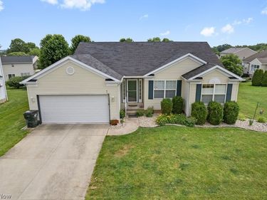 6514 Candlestick Avenue NE, Canton, OH 44721