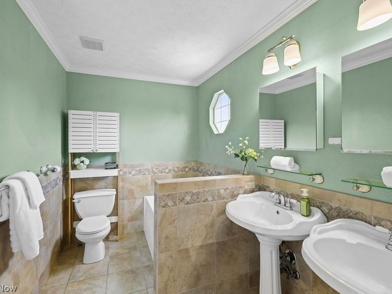 6514 Candlestick Avenue NE, Canton, OH 44721 Photo 24