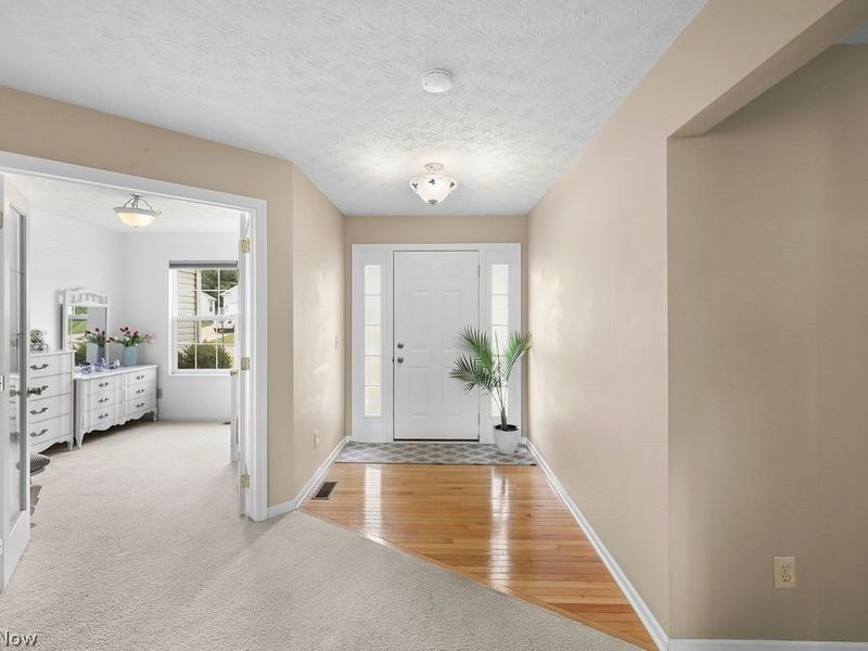 6514 Candlestick Avenue NE, Canton, OH 44721 Photo 3