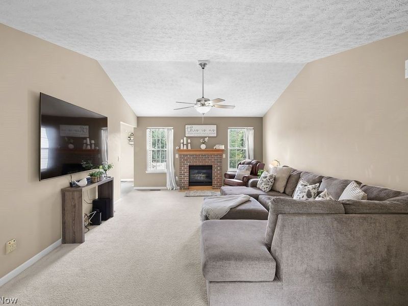 6514 Candlestick Avenue NE, Canton, OH 44721 Photo 4