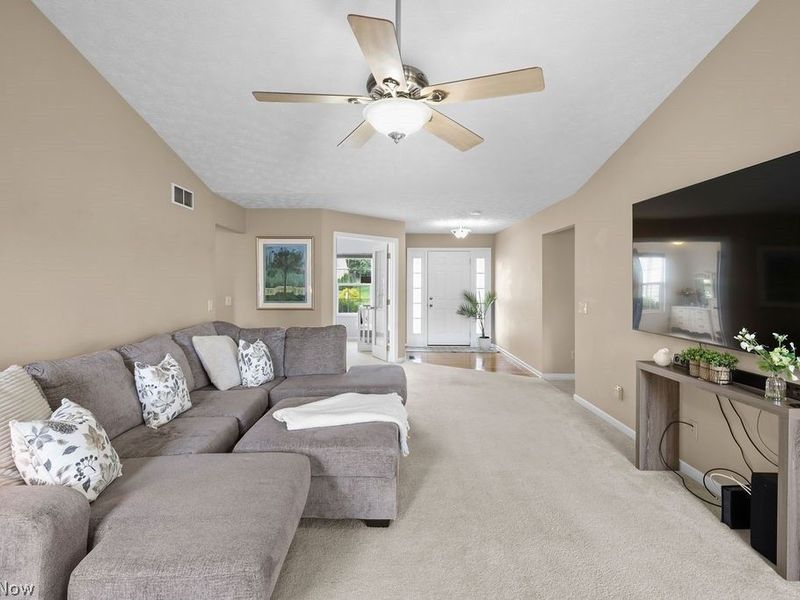 6514 Candlestick Avenue NE, Canton, OH 44721 Photo 7