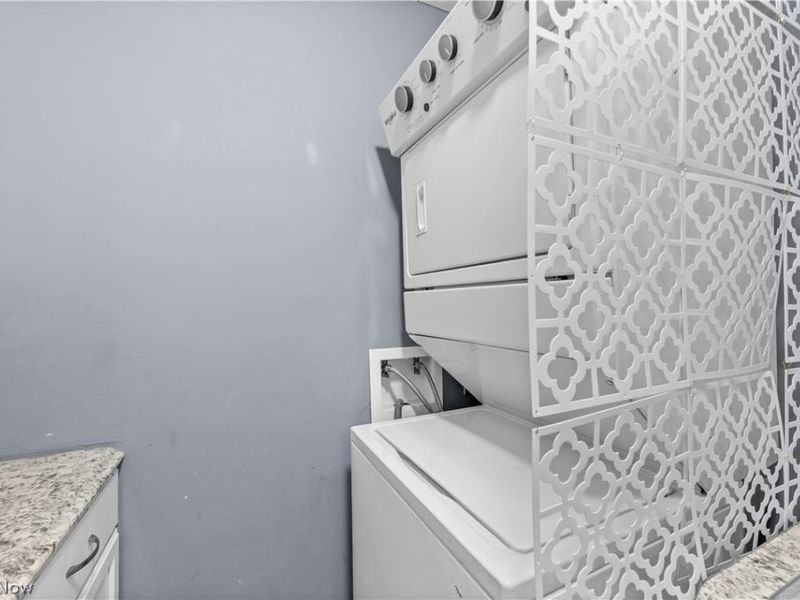 1900 King James Parkway, Unit 303, Westlake, OH 44145 Photo 13