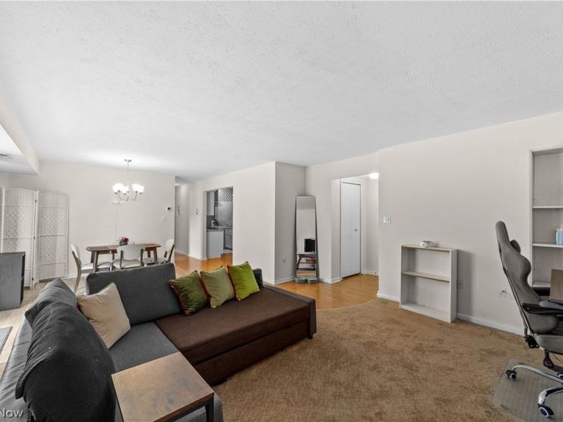 1900 King James Parkway, Unit 303, Westlake, OH 44145 Photo 15