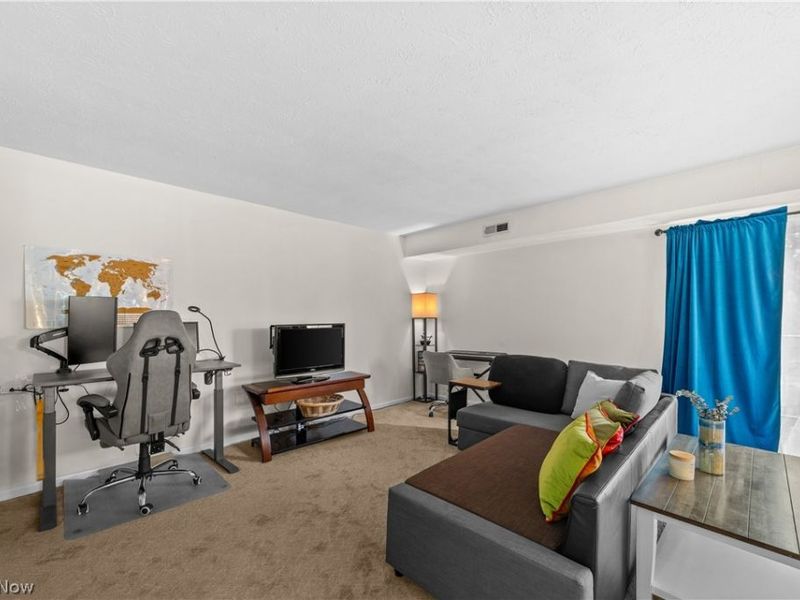 1900 King James Parkway, Unit 303, Westlake, OH 44145 Photo 16