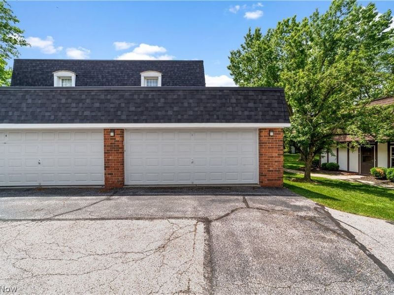 1900 King James Parkway, Unit 303, Westlake, OH 44145 Photo 4