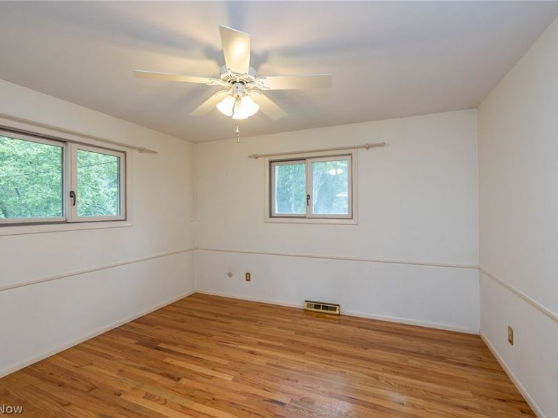 4668 Azalea Lane, North Olmsted, OH 44070 Photo 24