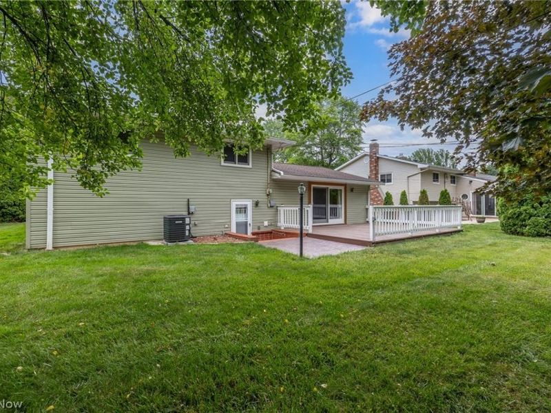 4668 Azalea Lane, North Olmsted, OH 44070 Photo 34