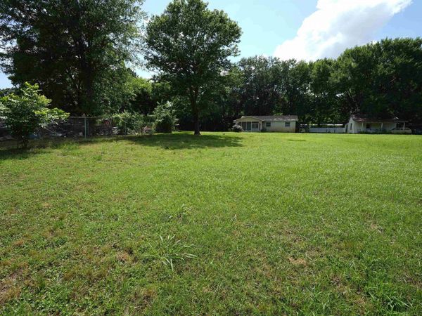 16543 N State Highway 7, Dardanelle, AR 72834