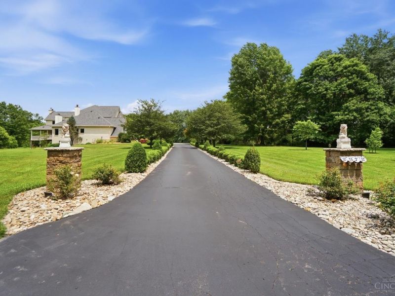 2372 Manistique Lakes Drive, Union Twp, OH 45036 Photo 5