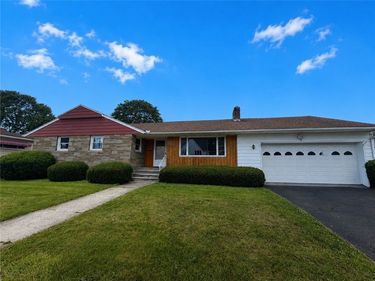 1071 N Main Street , Elmira, NY 14901
