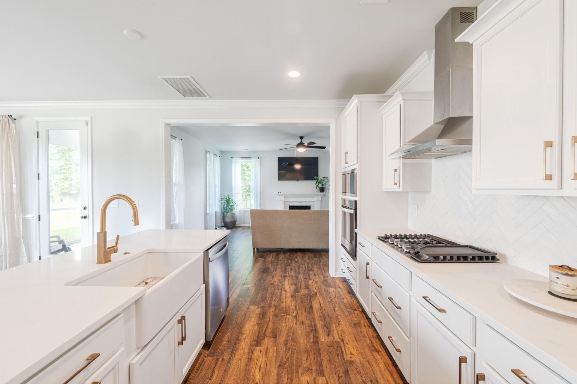 307 Green Fern Drive Photo 10