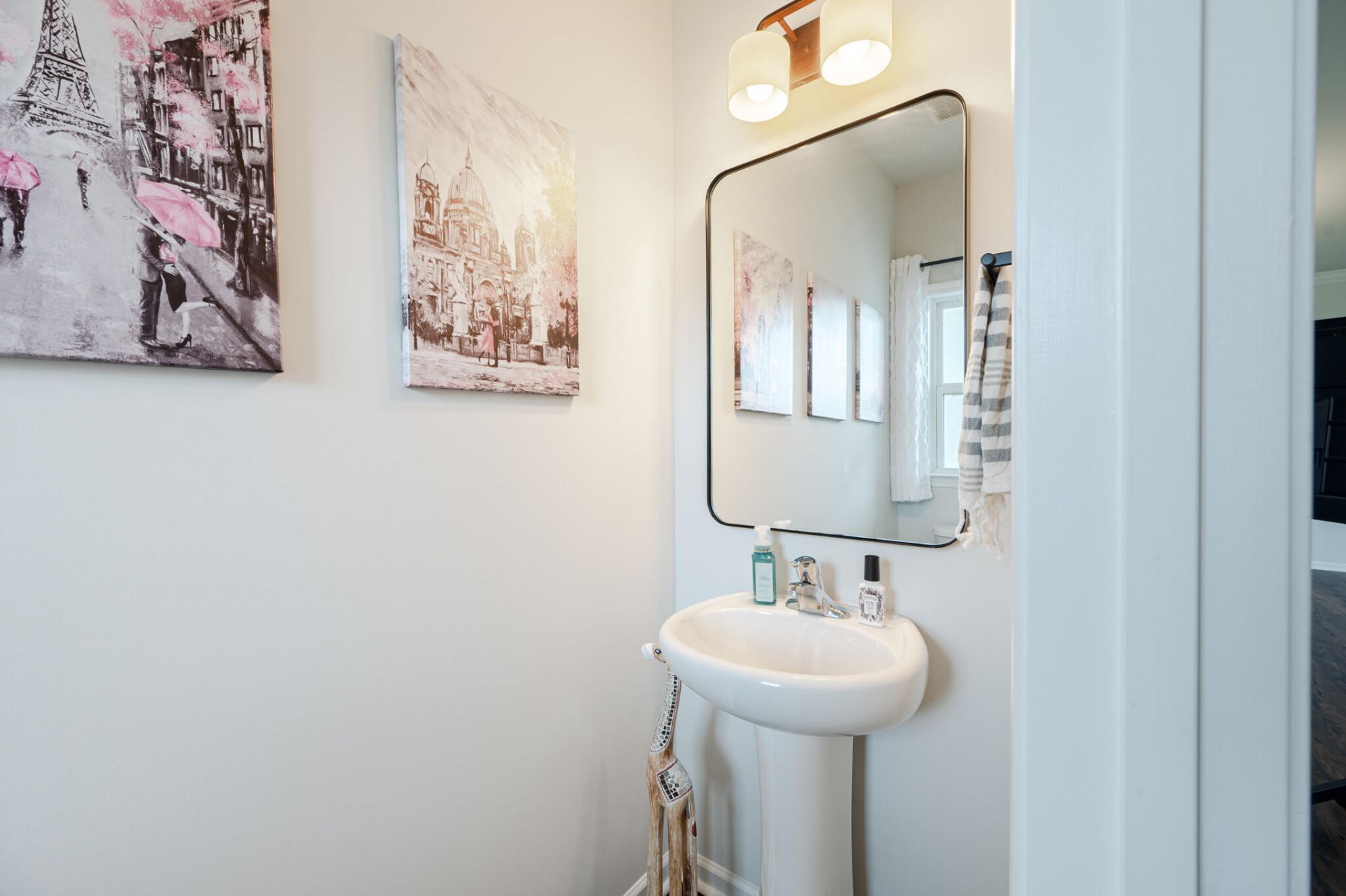 307 Green Fern Drive Photo 14