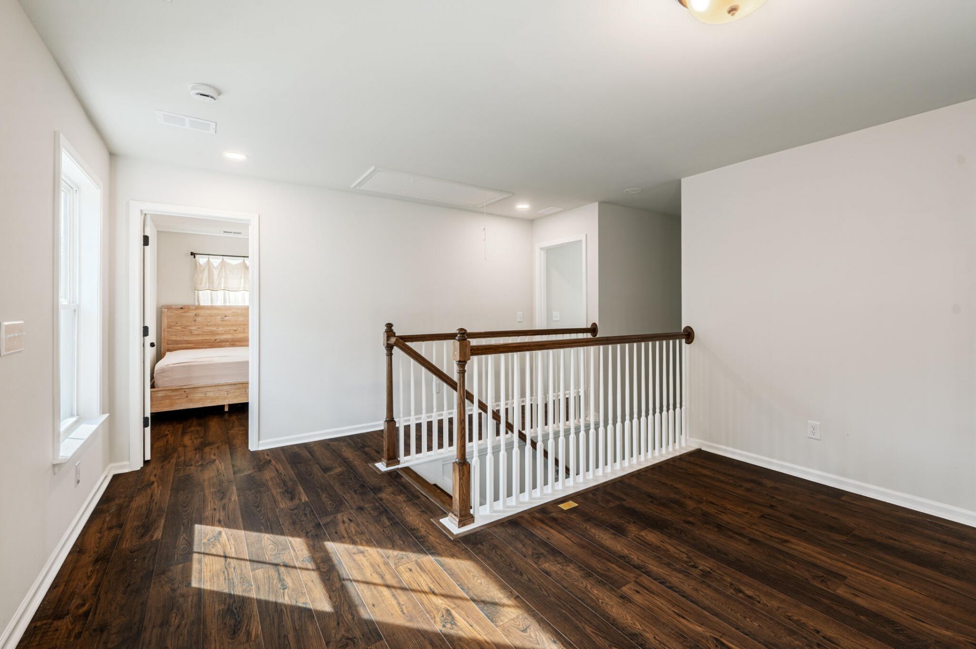 307 Green Fern Drive Photo 16