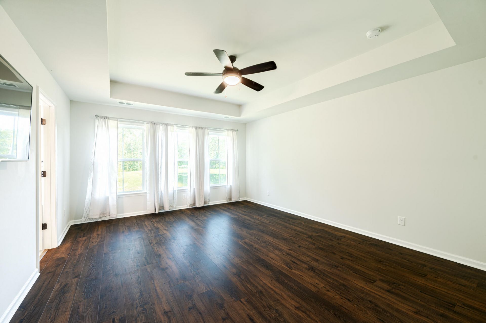307 Green Fern Drive Photo 17