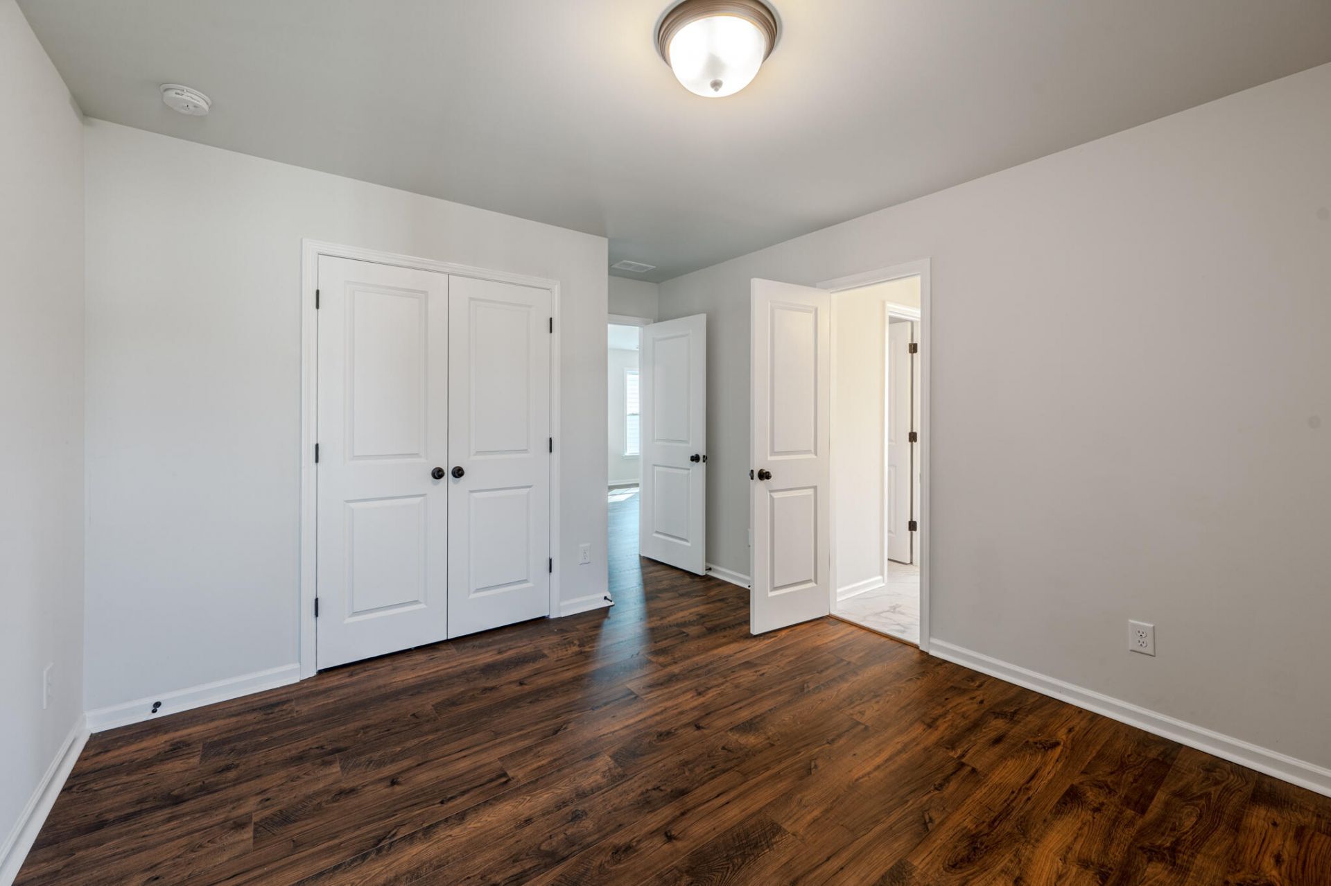 307 Green Fern Drive Photo 22