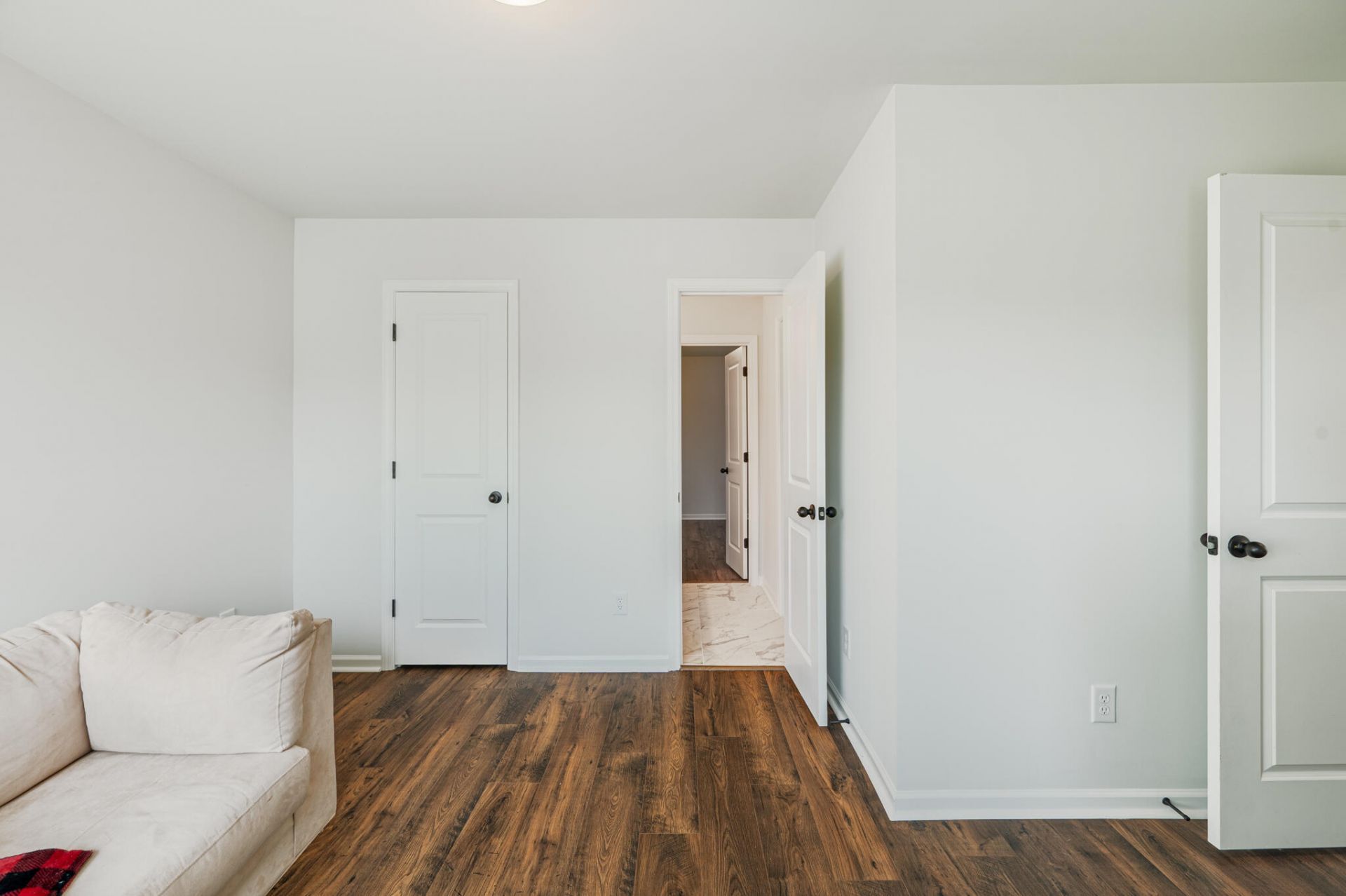 307 Green Fern Drive Photo 24