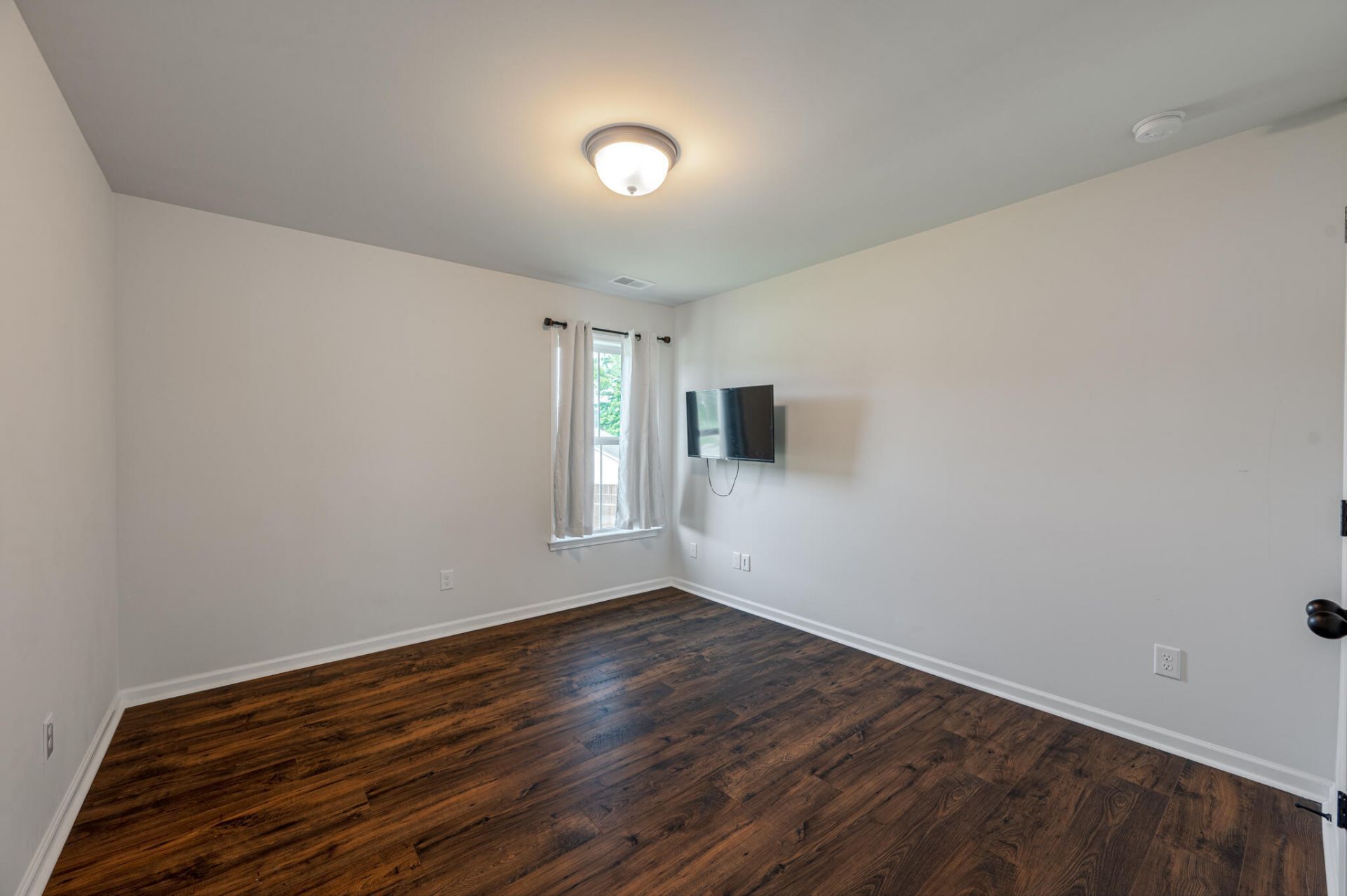 307 Green Fern Drive Photo 25