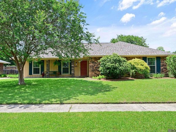 1009 Daventry Dr, Baton Rouge, LA 70808