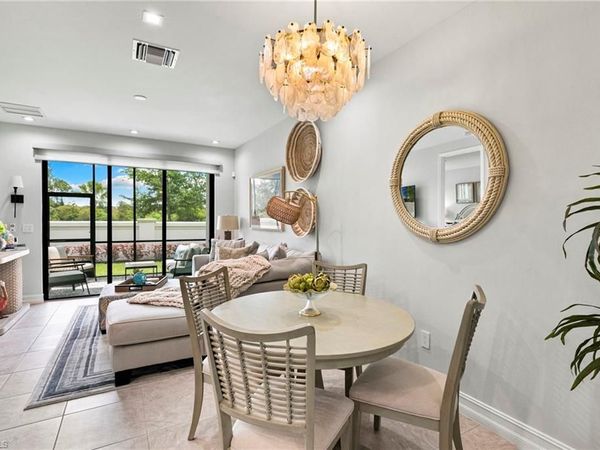 7490 Rockefeller DR , NAPLES, FL 34119