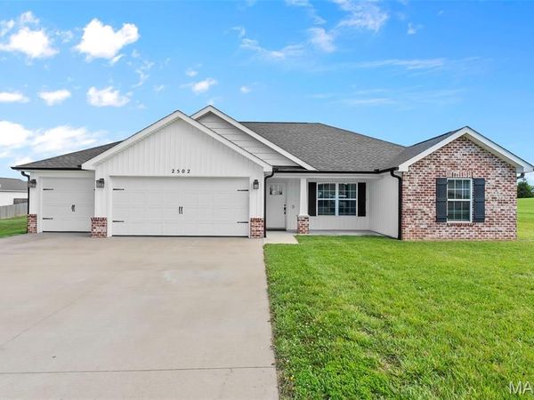 2502 Oak Street , Jackson, MO 63755