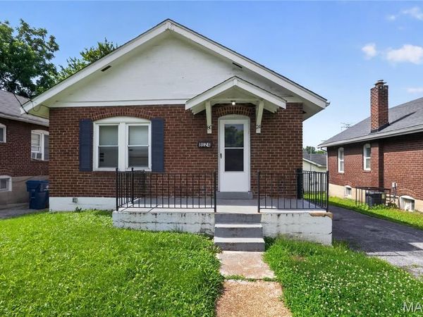 8024 Cler Avenue , St Louis, MO 63114