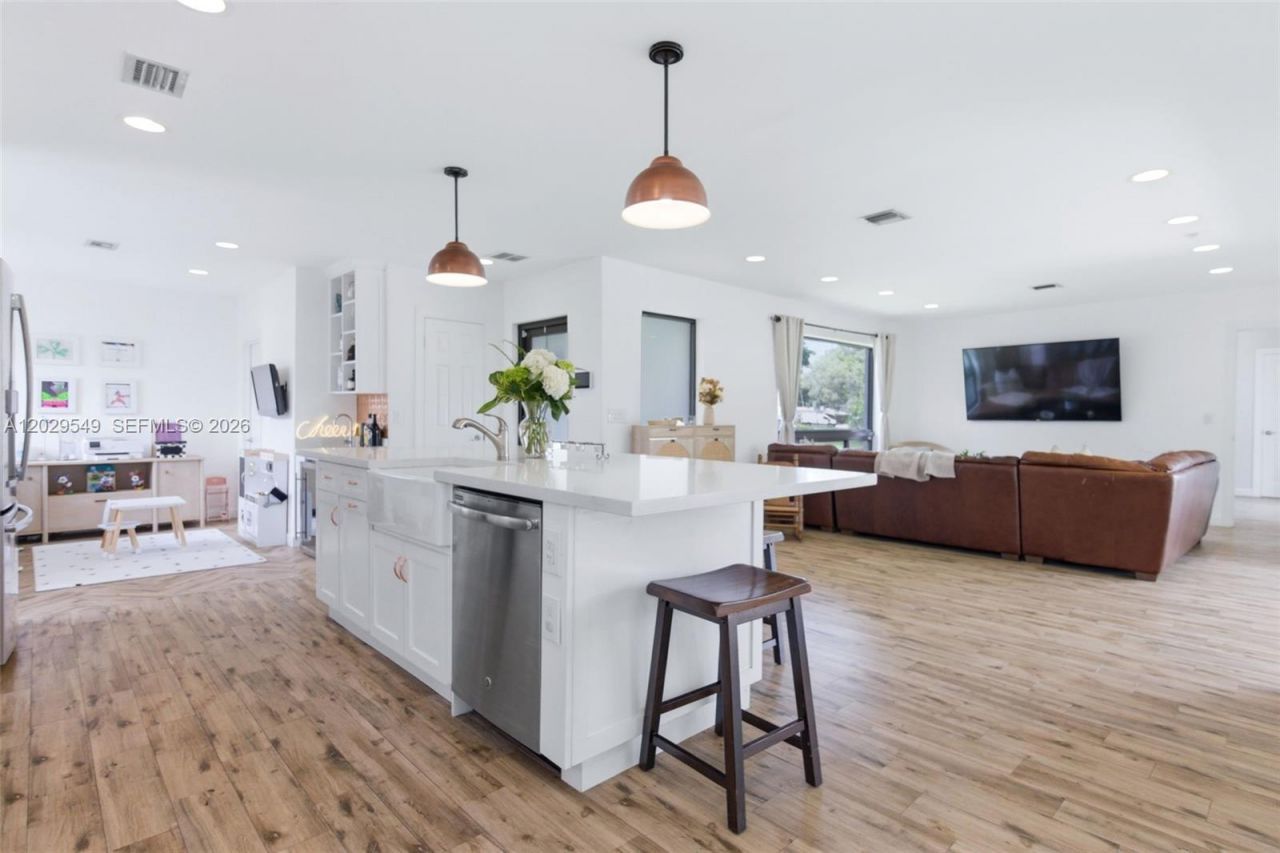4407 W Park Rd , Hollywood, FL 33021 Photo