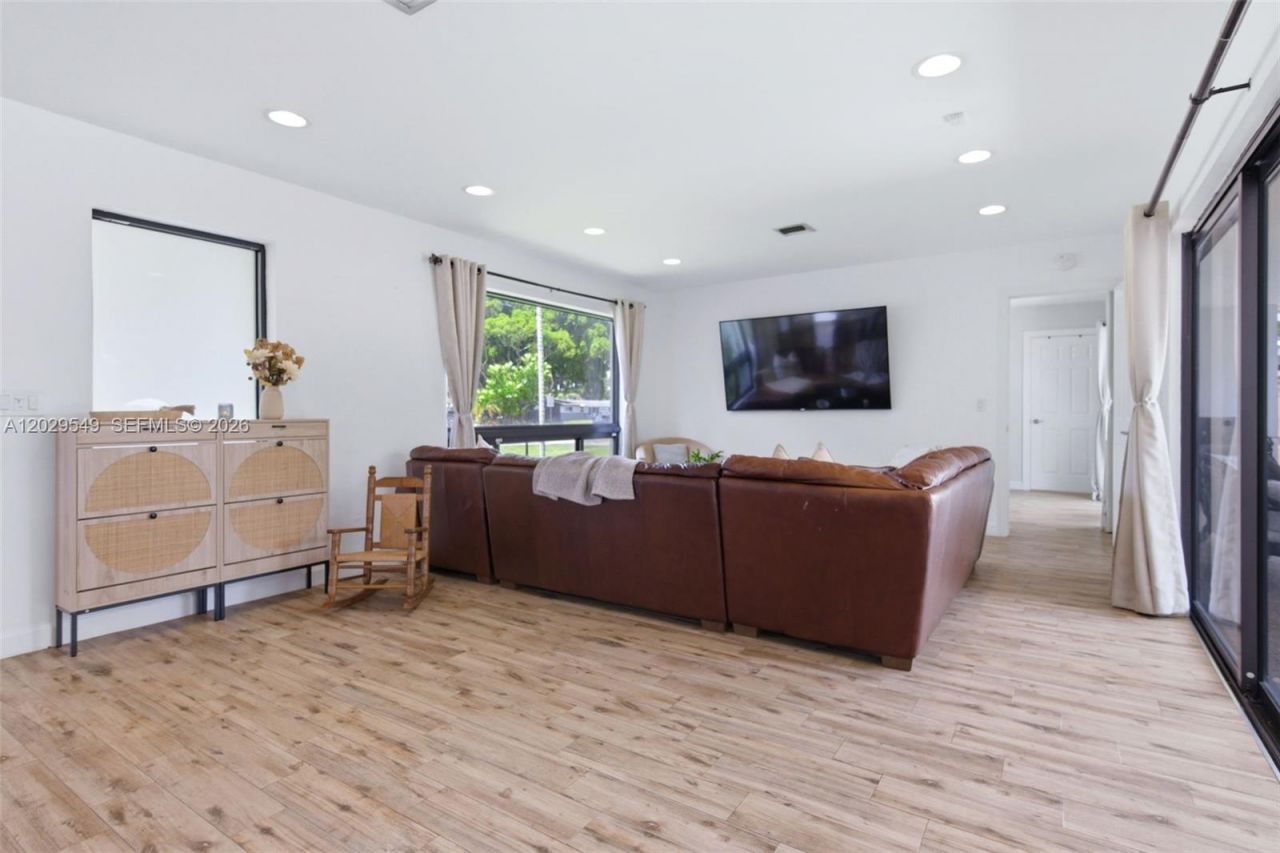 4407 W Park Rd , Hollywood, FL 33021 Photo