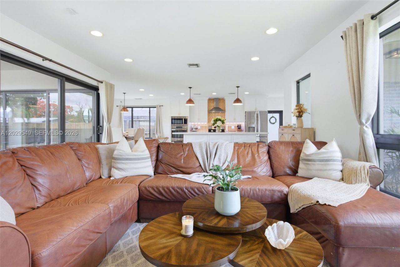 4407 W Park Rd , Hollywood, FL 33021 Photo