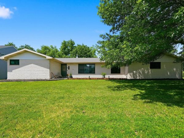3127 Arrowwood Trail, Fort Wayne, IN 46815