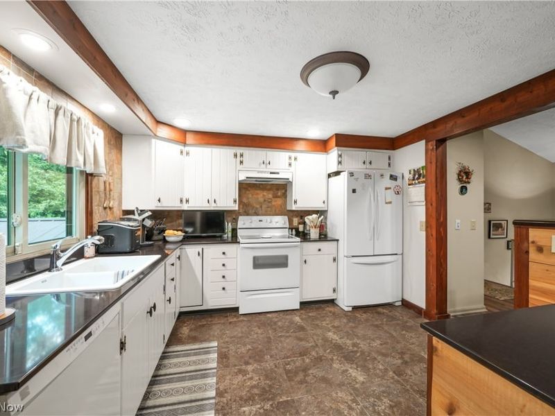 11836 Kenyon Drive, Hiram, OH 44234 Photo 11