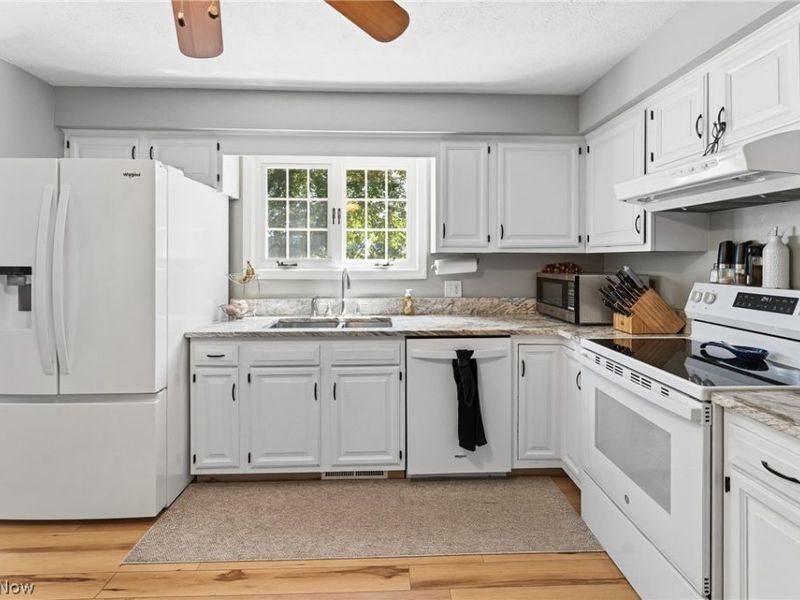 2500 Hume Street NW, North Canton, OH 44720 Photo 12
