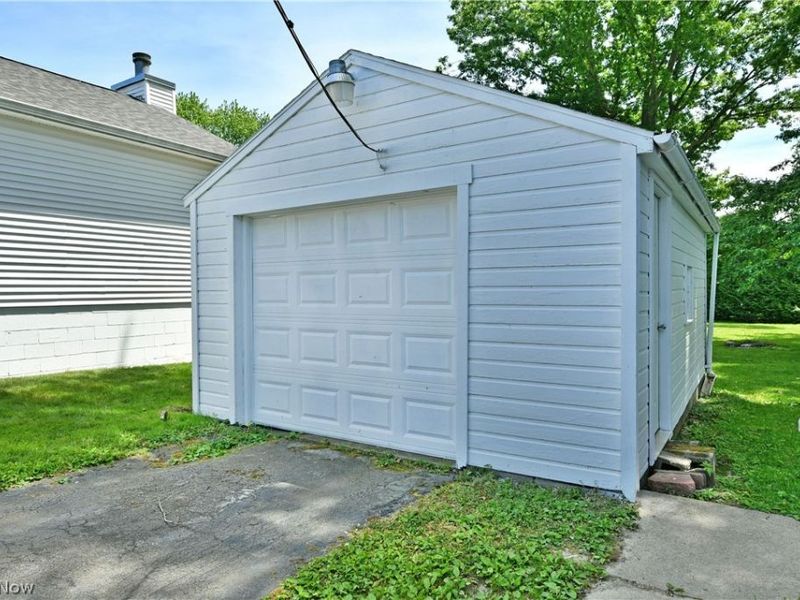 113 Massachusetts Avenue, Poland, OH 44514 Photo 4
