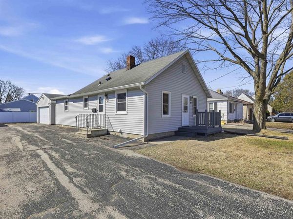 1001 W GRANT STREET, Appleton, WI 54914
