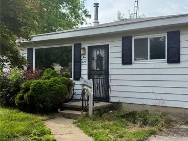 430 W Alma Avenue, Flint, MI 48505