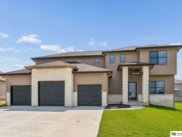 12705 Glenn Street, Papillion, NE 68138