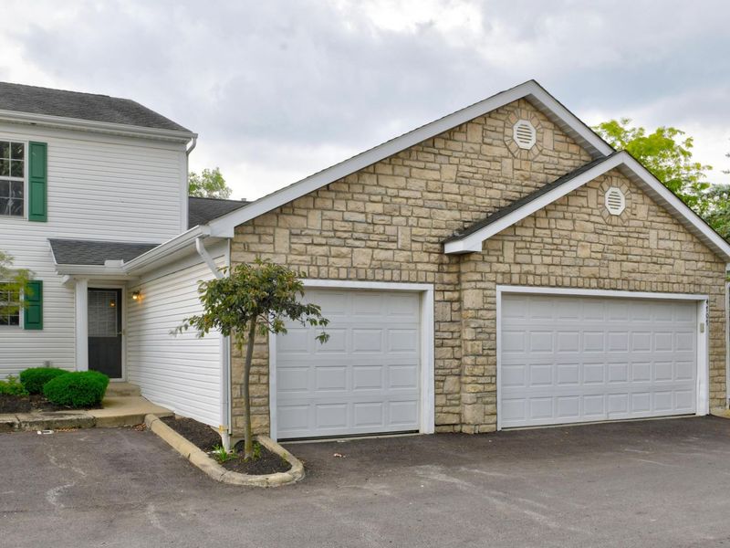 4705 Hobson Drive , Unit 3D, Columbus, OH 43228 Photo 1